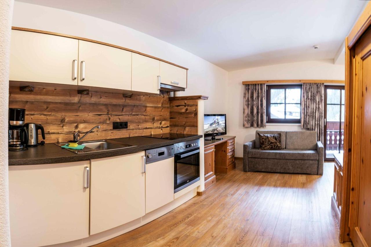 Hotel Almhof-Reithof Pitztal St. Leonhard im Pitztal Zewnętrze zdjęcie